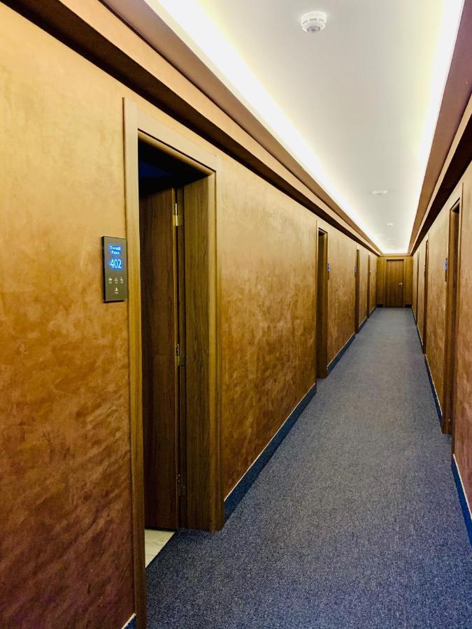 Hotel Tsereteli Palace バトゥーミ エクステリア 写真