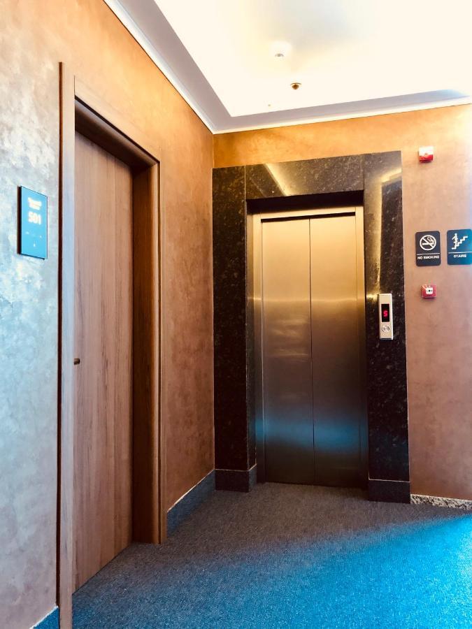 Hotel Tsereteli Palace バトゥーミ エクステリア 写真