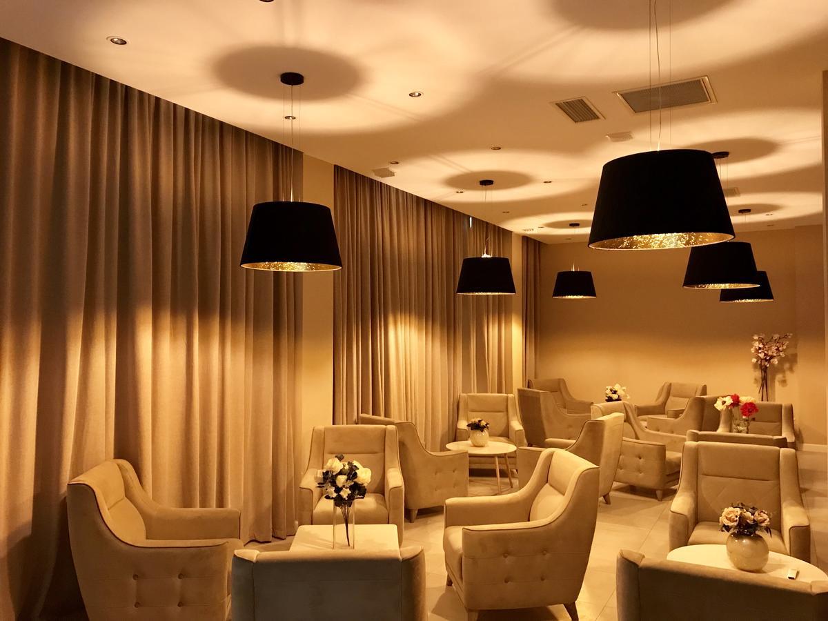 Hotel Tsereteli Palace バトゥーミ エクステリア 写真